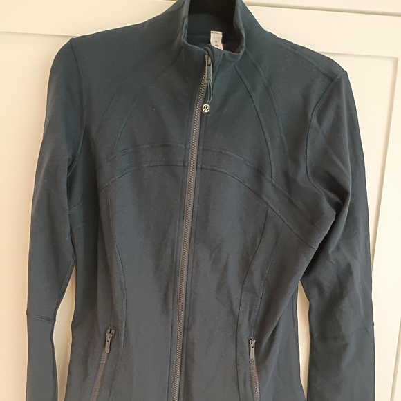 lululemon athletica Tops - Lululemon Navy Blue size 12 USED 2 X